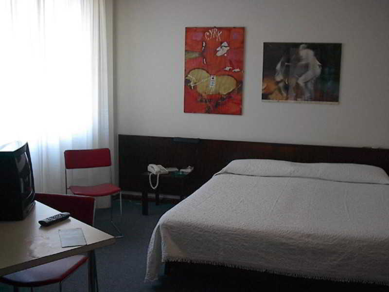 Albergo Residence Italia Vintage Hotel Pordenone Exterior photo